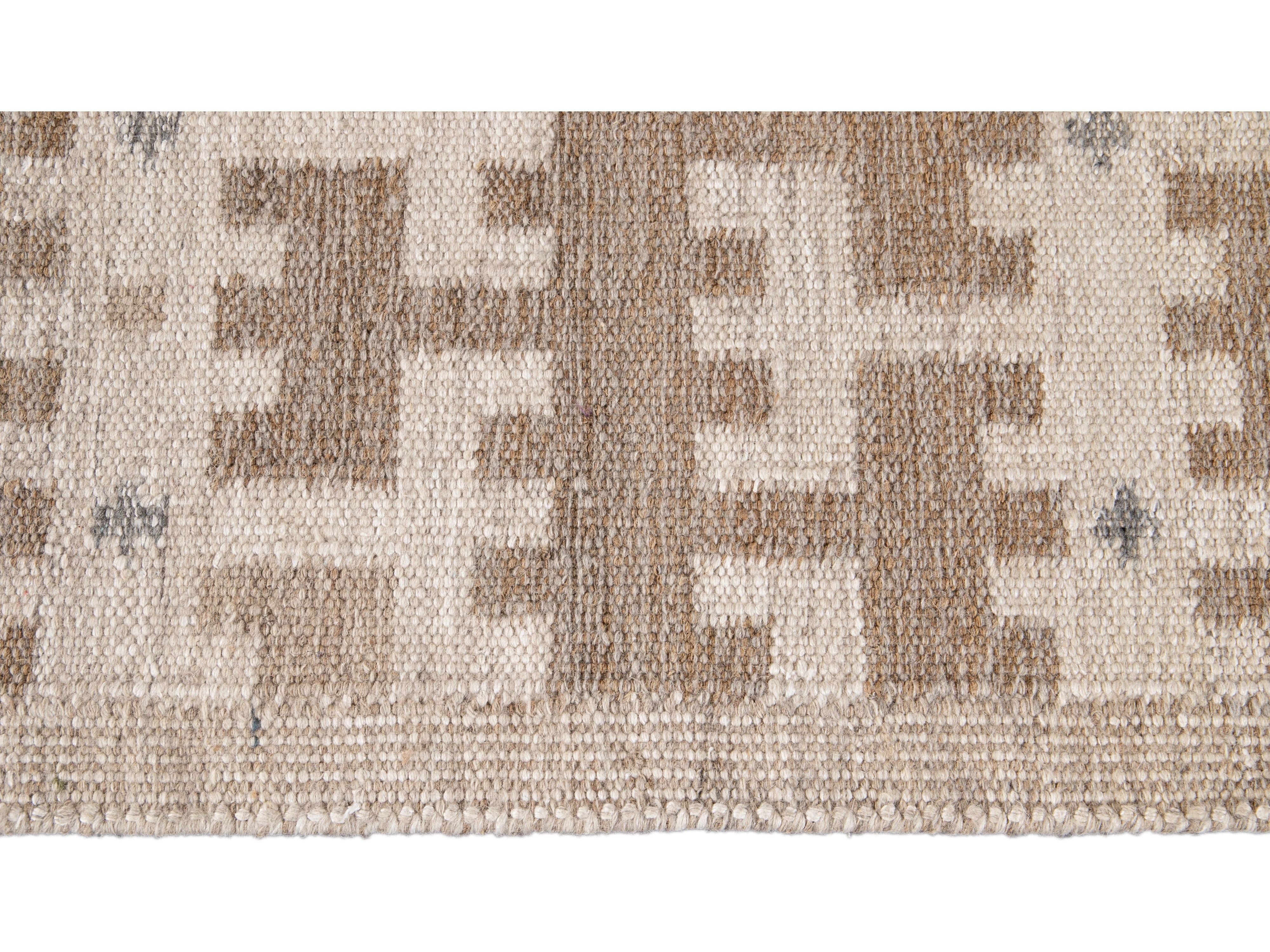 Wool Scandinavian-style Kilim Custom Rug