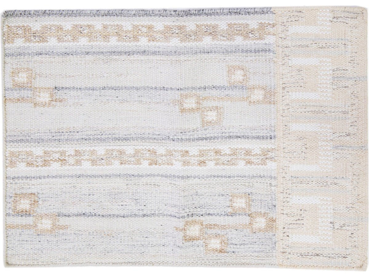 Modern Scandinavian Style Natural Yarn Custom Rug